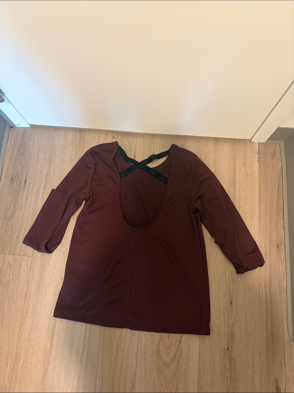 Nike Women's Small Long Sleeve Crew Top - Maroon - Picture 7 of 7